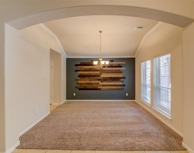 11 Ebony Oaks Place - Photo Thumbnail 3
