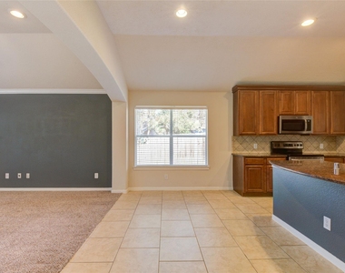 11 Ebony Oaks Place - Photo Thumbnail 9