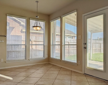 13610 Orchard Wind Lane - Photo Thumbnail 5