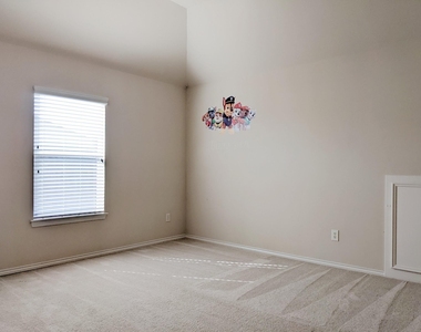 13610 Orchard Wind Lane - Photo Thumbnail 14