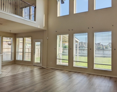 13610 Orchard Wind Lane - Photo Thumbnail 2