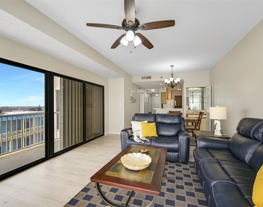 7700 Seawall Boulevard - Photo Thumbnail 12
