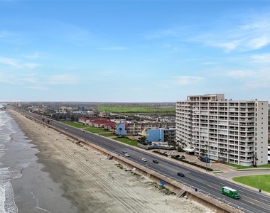 7700 Seawall Boulevard - Photo Thumbnail 34