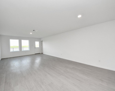 3096 Sunset Glory Drive - Photo Thumbnail 17