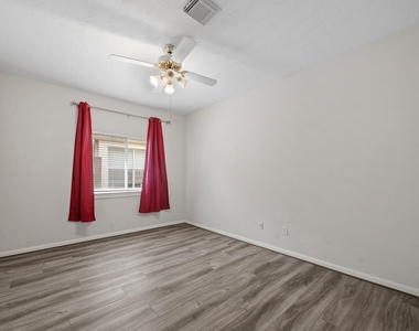 23818 Indian Hills Way - Photo Thumbnail 25