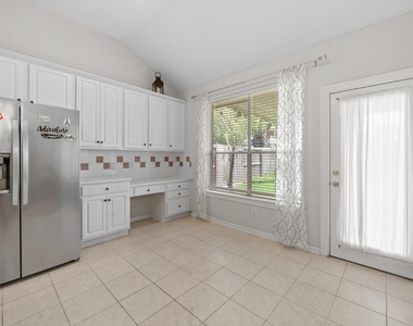 23818 Indian Hills Way - Photo Thumbnail 13