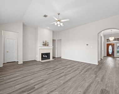 23818 Indian Hills Way - Photo Thumbnail 12