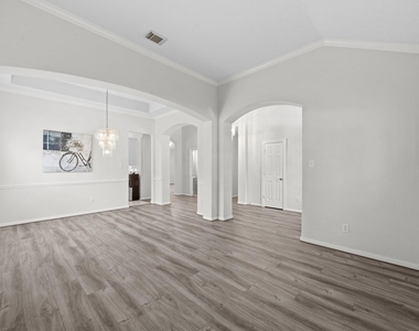 23818 Indian Hills Way - Photo Thumbnail 6