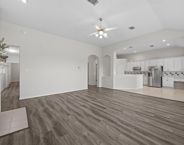 23818 Indian Hills Way - Photo Thumbnail 11