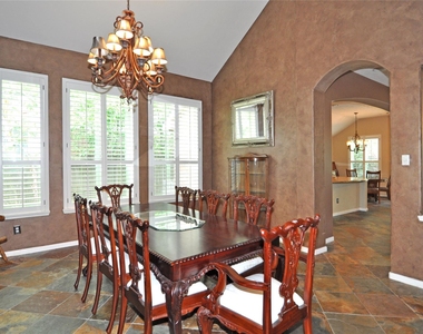 13607 Goldwater Ct - Photo Thumbnail 7
