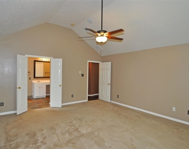 13607 Goldwater Ct - Photo Thumbnail 21