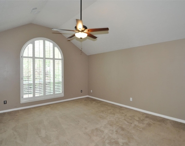13607 Goldwater Ct - Photo Thumbnail 20