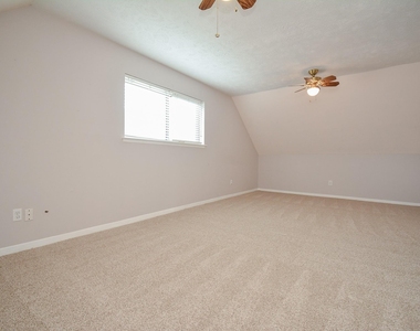 21318 Park Valley Drive - Photo Thumbnail 37