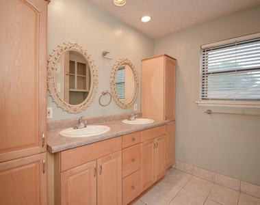 21318 Park Valley Drive - Photo Thumbnail 43