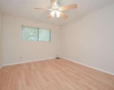 21318 Park Valley Drive - Photo Thumbnail 41