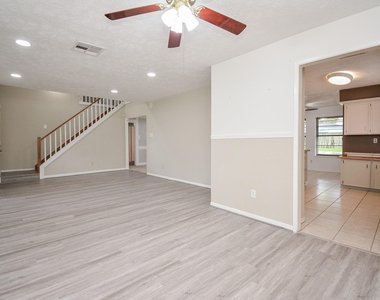 21318 Park Valley Drive - Photo Thumbnail 14