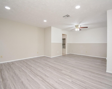 21318 Park Valley Drive - Photo Thumbnail 15