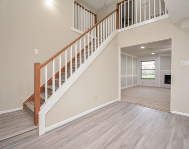 21318 Park Valley Drive - Photo Thumbnail 8