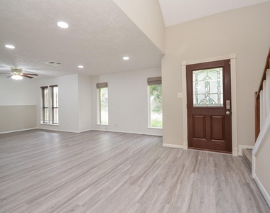 21318 Park Valley Drive - Photo Thumbnail 6