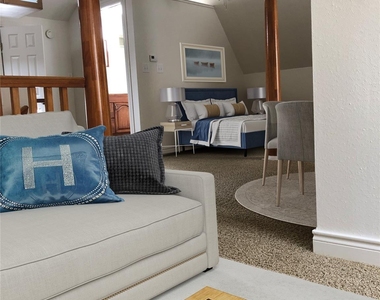 4122 Drake Street - Photo Thumbnail 13