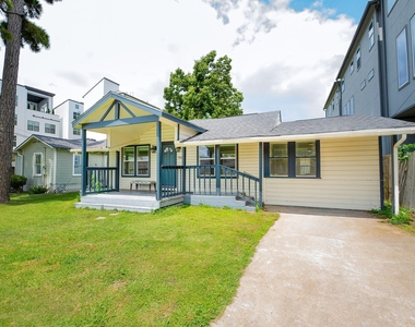 1607 W 22nd Street - Photo Thumbnail 4