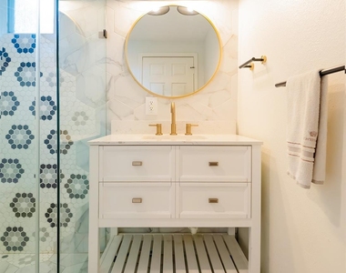 1607 W 22nd Street - Photo Thumbnail 28