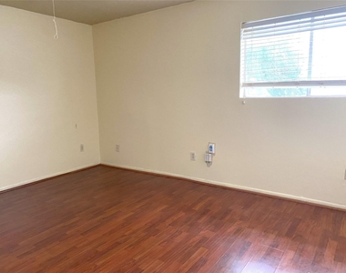 7831 Fuqua Street - Photo Thumbnail 15