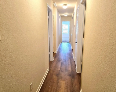 3003 Peachstone Place - Photo Thumbnail 12