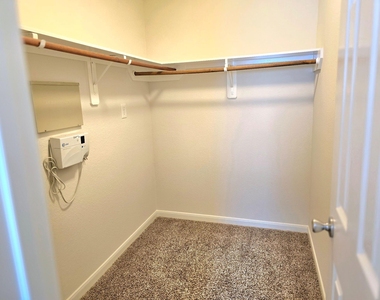 3003 Peachstone Place - Photo Thumbnail 7