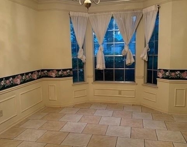 14731 Ridgechase Lane - Photo Thumbnail 4
