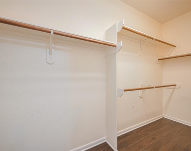 3911 Fall Branch Drive - Photo Thumbnail 21