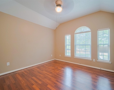 3911 Fall Branch Drive - Photo Thumbnail 27