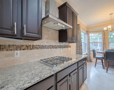 3911 Fall Branch Drive - Photo Thumbnail 16