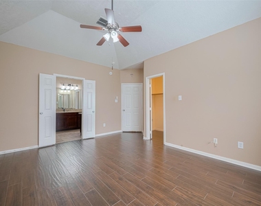 3911 Fall Branch Drive - Photo Thumbnail 20
