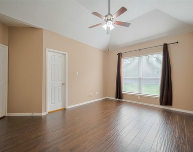 3911 Fall Branch Drive - Photo Thumbnail 22