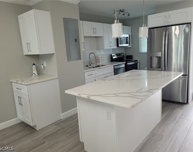 7400 Estero Boulevard - Photo Thumbnail 11