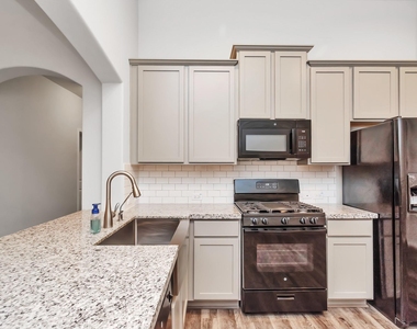 4406 Low Meadow Lane - Photo Thumbnail 15