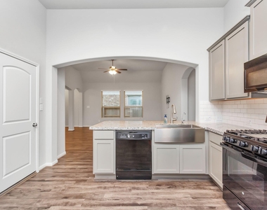 4406 Low Meadow Lane - Photo Thumbnail 13