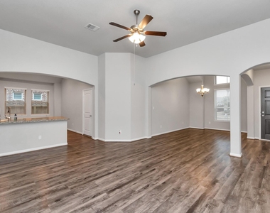 4406 Low Meadow Lane - Photo Thumbnail 9