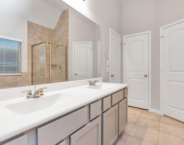 4406 Low Meadow Lane - Photo Thumbnail 21