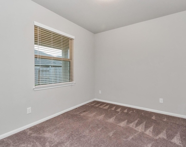 4406 Low Meadow Lane - Photo Thumbnail 27