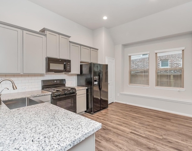 4406 Low Meadow Lane - Photo Thumbnail 11