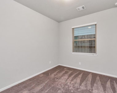4406 Low Meadow Lane - Photo Thumbnail 24