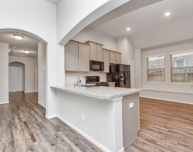 4406 Low Meadow Lane - Photo Thumbnail 12