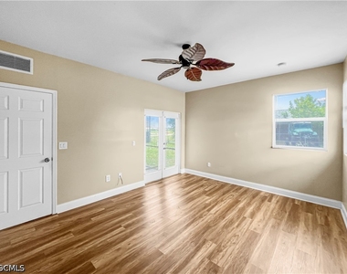 2105 Ne 15th Terrace - Photo Thumbnail 22
