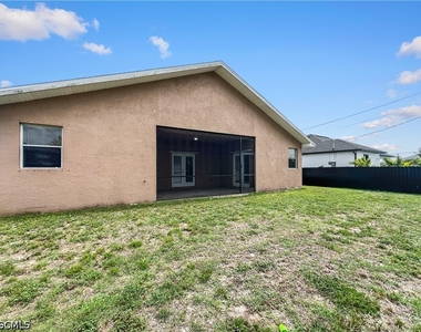 2105 Ne 15th Terrace - Photo Thumbnail 42
