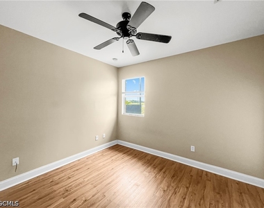 2105 Ne 15th Terrace - Photo Thumbnail 28