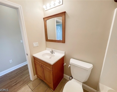 2105 Ne 15th Terrace - Photo Thumbnail 20