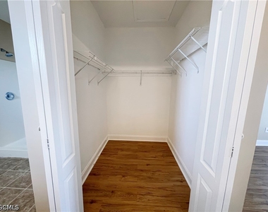 2105 Ne 15th Terrace - Photo Thumbnail 35