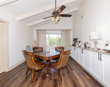2507 Lakeview Drive - Photo Thumbnail 21